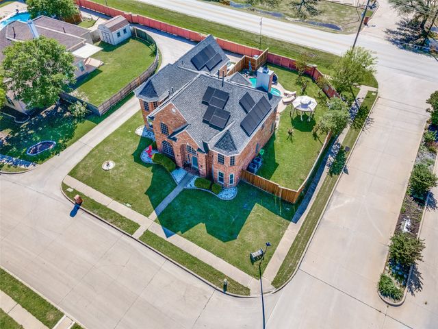 7517 Silverthorn Drive, Rowlett, TX 75089