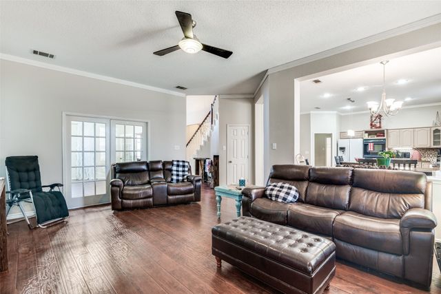 7517 Silverthorn Drive, Rowlett, TX 75089