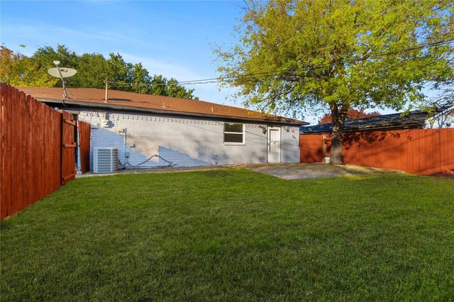 6930 Thornwood Drive, Dallas, TX 75227