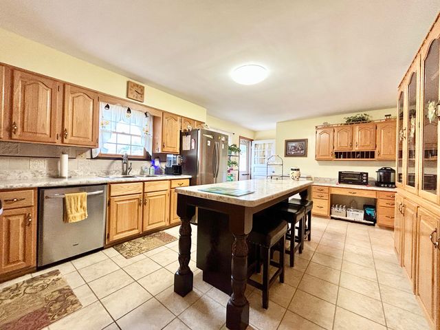 602 Govers Lane, Ferguson, KY 42533