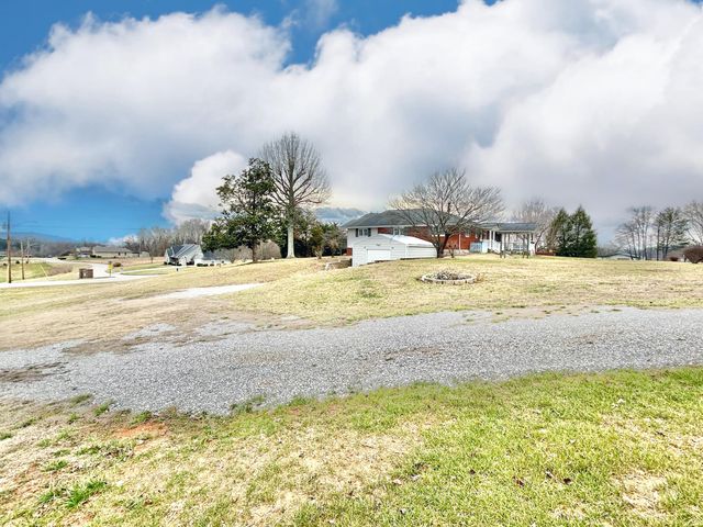 602 Govers Lane, Ferguson, KY 42533