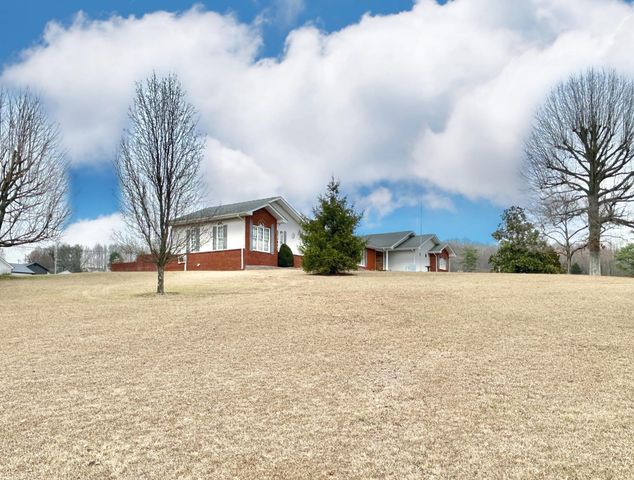 602 Govers Lane, Ferguson, KY 42533