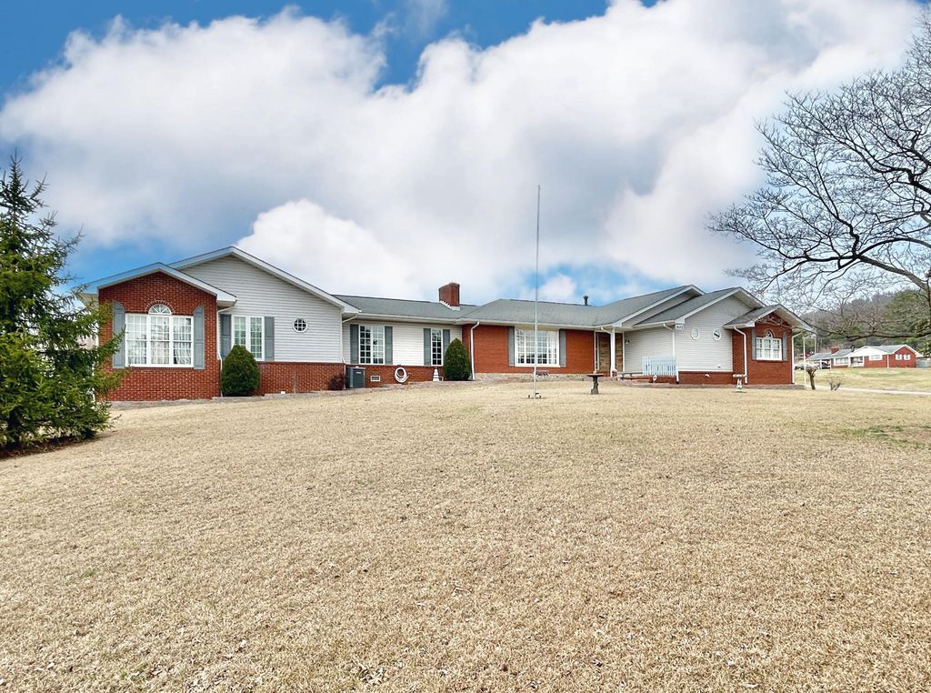 602 Govers Lane, Ferguson, KY 42533