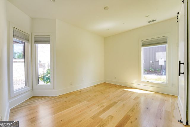 290 2nd Street, Fayetteville, GA 30214