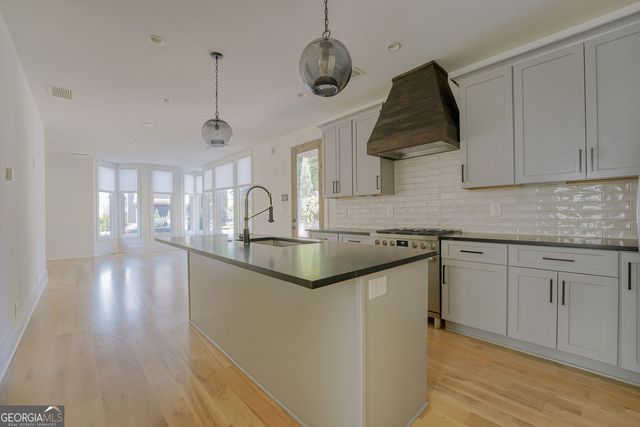 290 2nd Street, Fayetteville, GA 30214