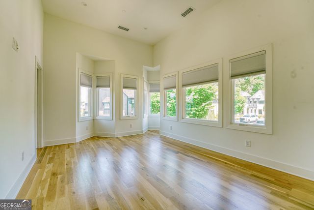 290 2nd Street, Fayetteville, GA 30214