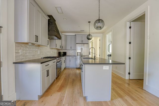 290 2nd Street, Fayetteville, GA 30214