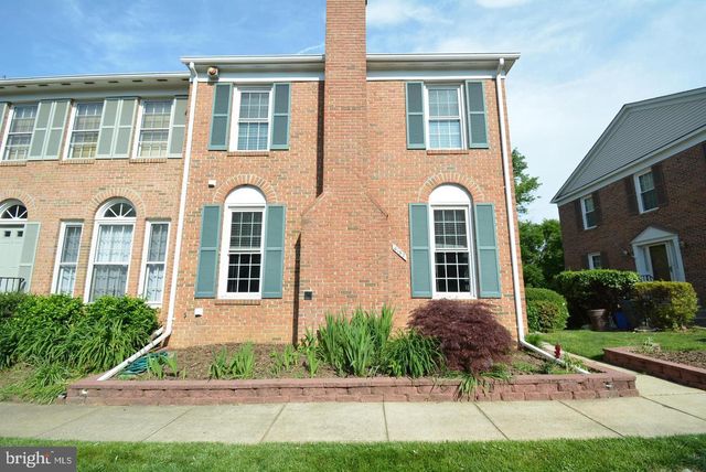 6153 SUMMER PARK LN, Alexandria, VA 22315