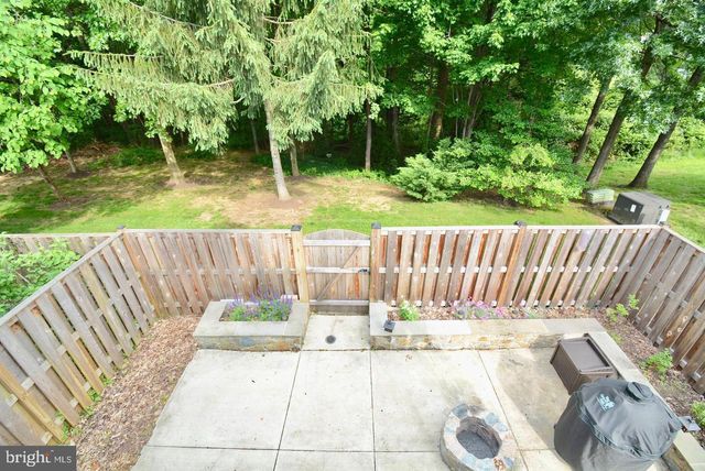6153 SUMMER PARK LN, Alexandria, VA 22315
