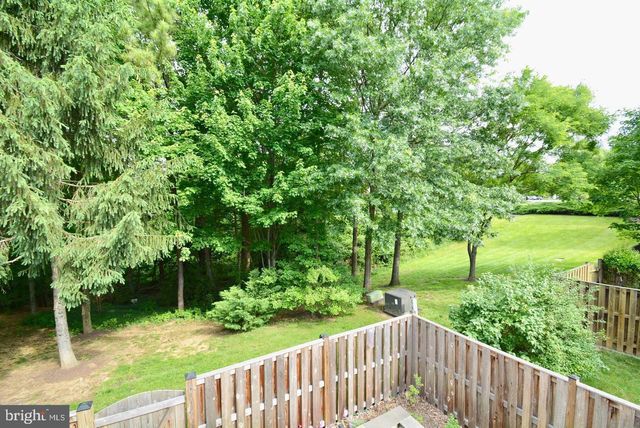 6153 SUMMER PARK LN, Alexandria, VA 22315