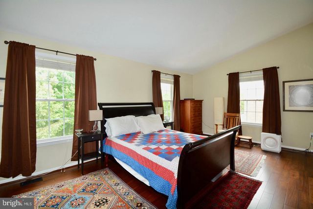 6153 SUMMER PARK LN, Alexandria, VA 22315