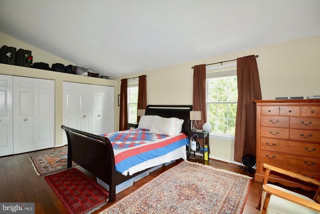 6153 SUMMER PARK LN, Alexandria, VA 22315
