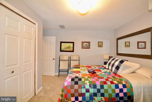 6153 SUMMER PARK LN, Alexandria, VA 22315