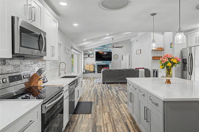 2717 REDFORD COURT E, Clearwater, FL 33761