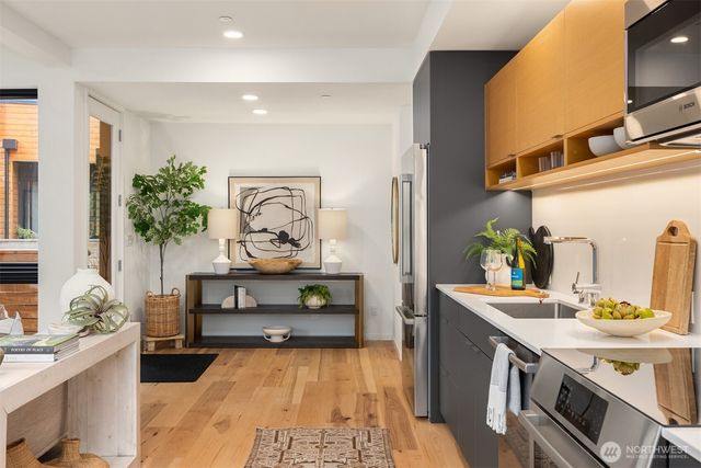 204 Shepard Way NW, Bainbridge Island, WA 98110