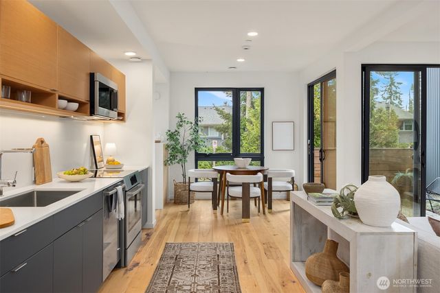 204 Shepard Way NW, Bainbridge Island, WA 98110