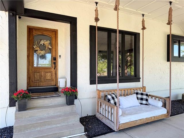4210 NW Lake Drive, Lee's Summit, MO 64064