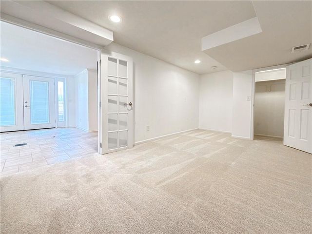 4210 NW Lake Drive, Lee's Summit, MO 64064