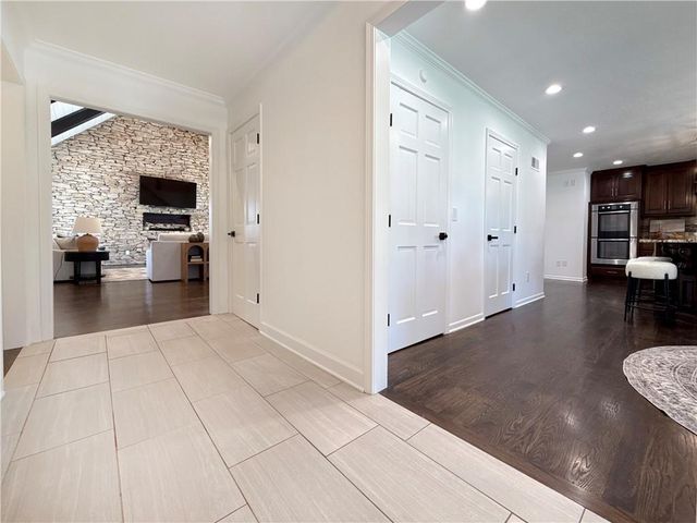 4210 NW Lake Drive, Lee's Summit, MO 64064