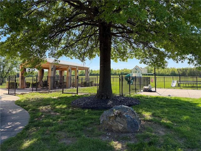 4210 NW Lake Drive, Lee's Summit, MO 64064