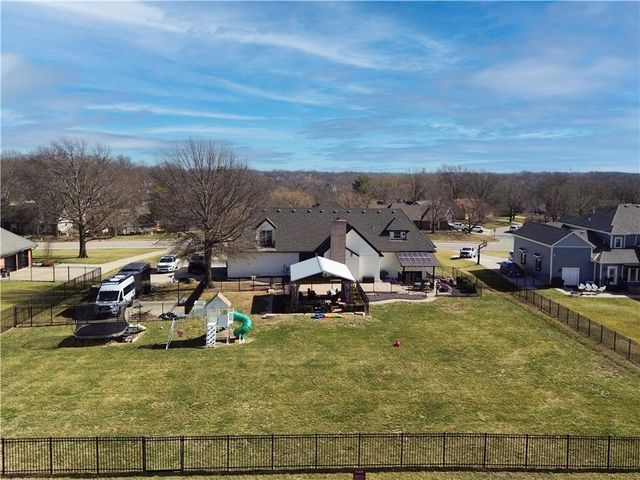 4210 NW Lake Drive, Lee's Summit, MO 64064