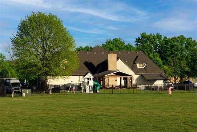 4210 NW Lake Drive, Lee's Summit, MO 64064