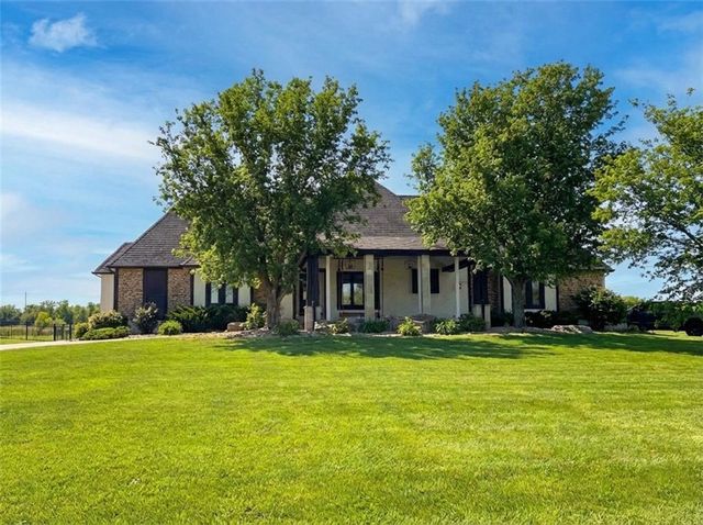 4210 NW Lake Drive, Lee's Summit, MO 64064