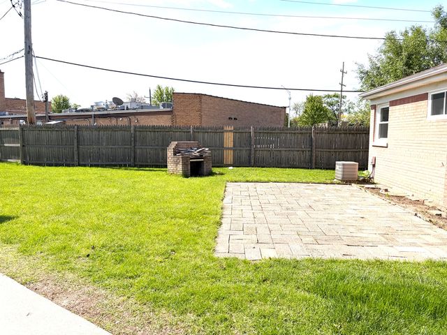 317 S Louis Street, Mount Prospect, IL 60056