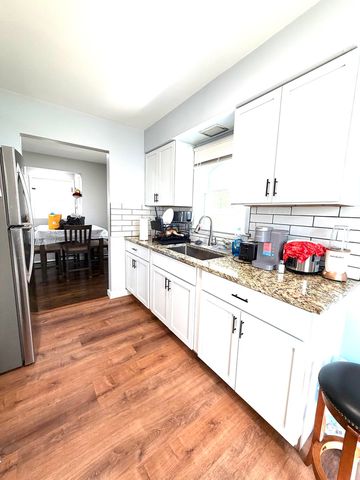 317 S Louis Street, Mount Prospect, IL 60056