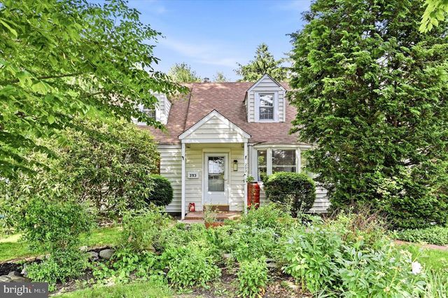293 N NORWINDEN DR, Springfield, PA 19064