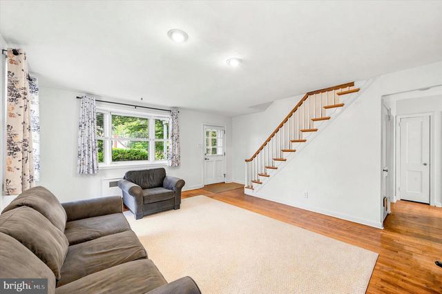 293 N NORWINDEN DR, Springfield, PA 19064