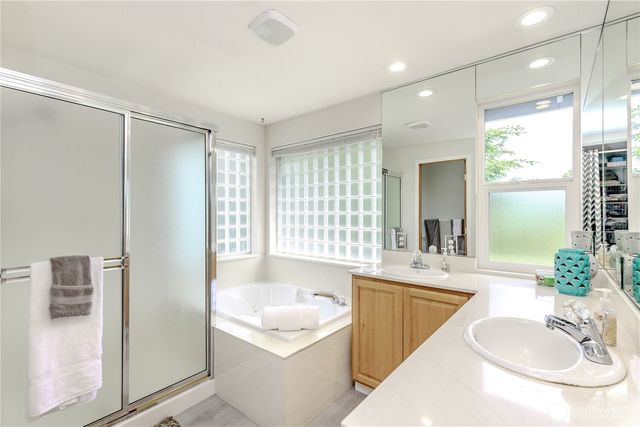 13617 SE 197th Place, Renton, WA 98058