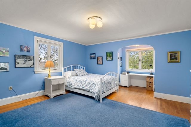 16 Alberta Rd, Brookline, MA 02467