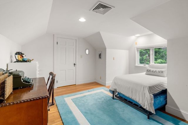 16 Alberta Rd, Brookline, MA 02467