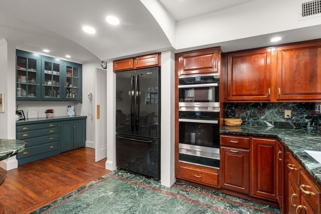 16 Alberta Rd, Brookline, MA 02467