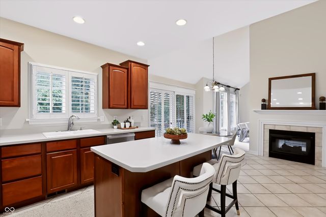 5245 Cheyenne Moon, Carmel, IN 46033