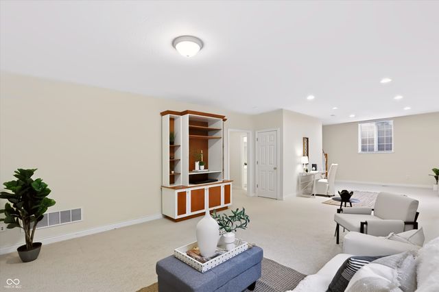 5245 Cheyenne Moon, Carmel, IN 46033