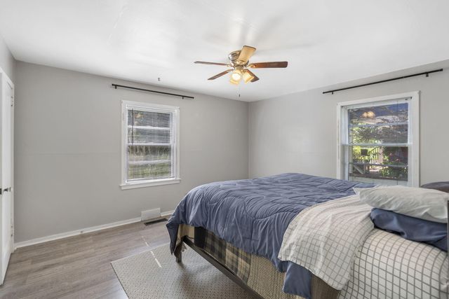 1547 S Kickapoo Avenue, Springfield, MO 65804