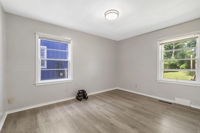 1547 S Kickapoo Avenue, Springfield, MO 65804