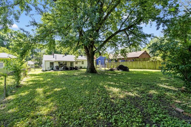 1547 S Kickapoo Avenue, Springfield, MO 65804