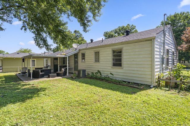 1547 S Kickapoo Avenue, Springfield, MO 65804