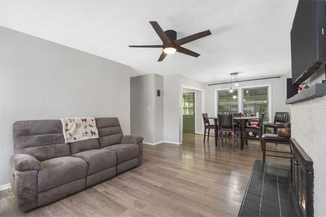 1547 S Kickapoo Avenue, Springfield, MO 65804