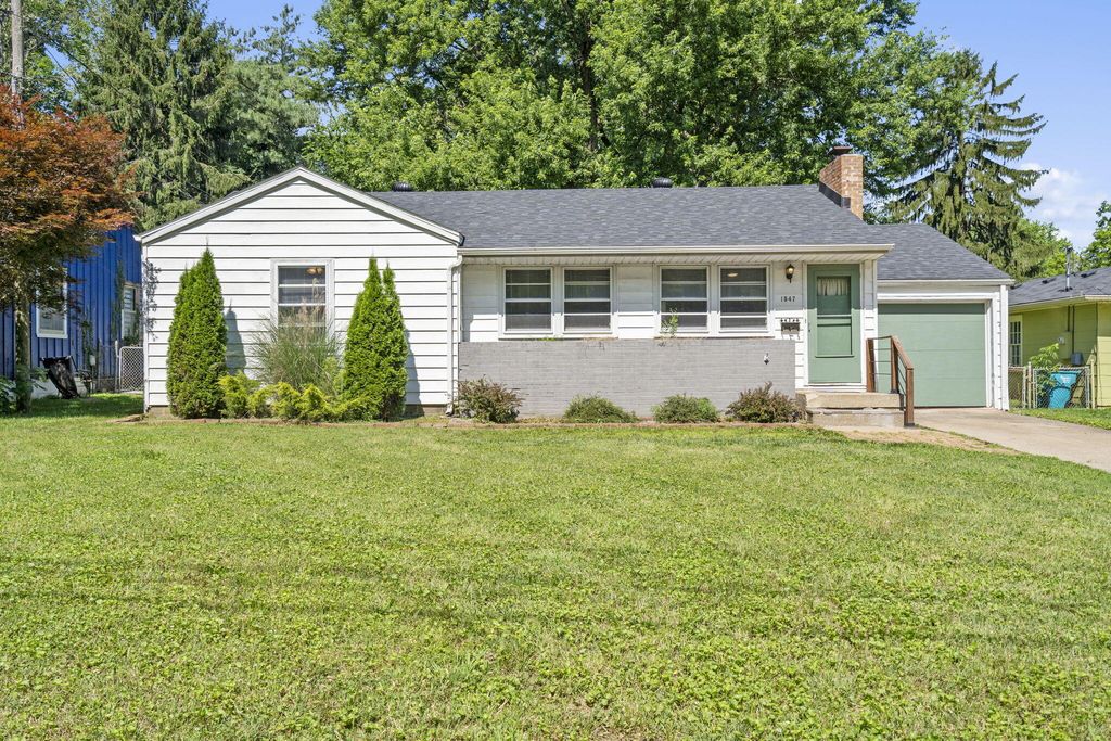 1547 S Kickapoo Avenue, Springfield, MO 65804