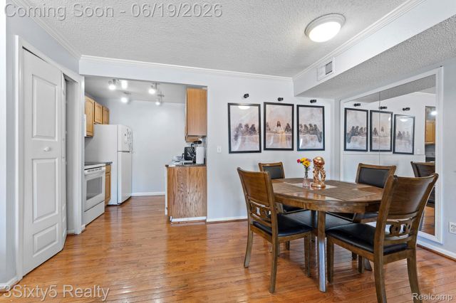 1756 Fort Street, Trenton, MI 48183