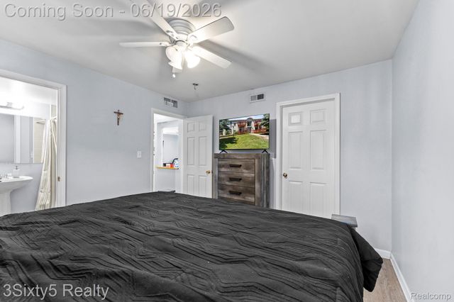 1756 Fort Street, Trenton, MI 48183