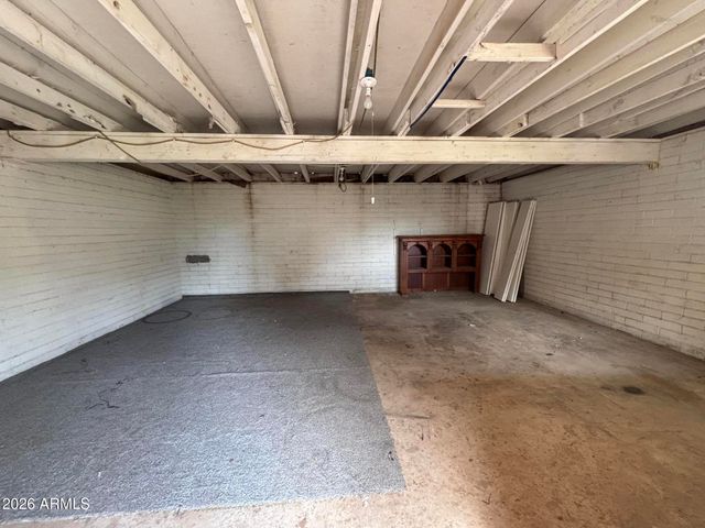 6258 W Wolf Street, Phoenix, AZ 85033