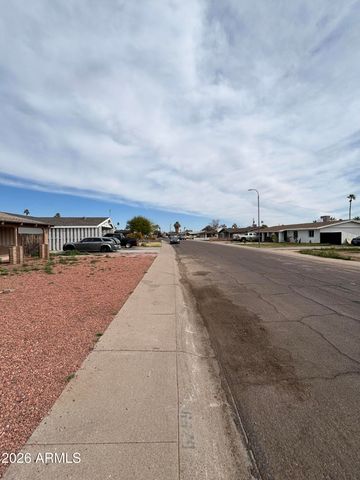 6258 W Wolf Street, Phoenix, AZ 85033