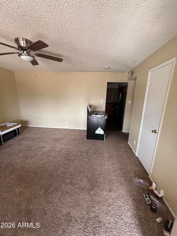 6258 W Wolf Street, Phoenix, AZ 85033