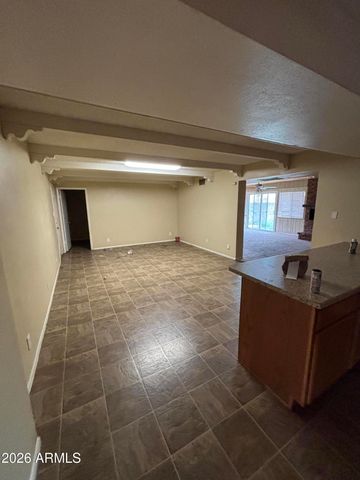 6258 W Wolf Street, Phoenix, AZ 85033