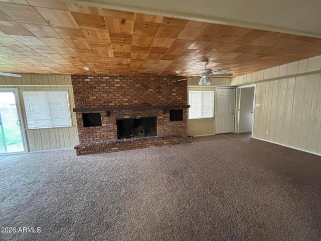 6258 W Wolf Street, Phoenix, AZ 85033